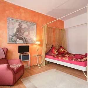 Residenz Bis 6 Gäste , Bis 4 Gäste, Elbflorenz Bis 2 Gäste Apartment